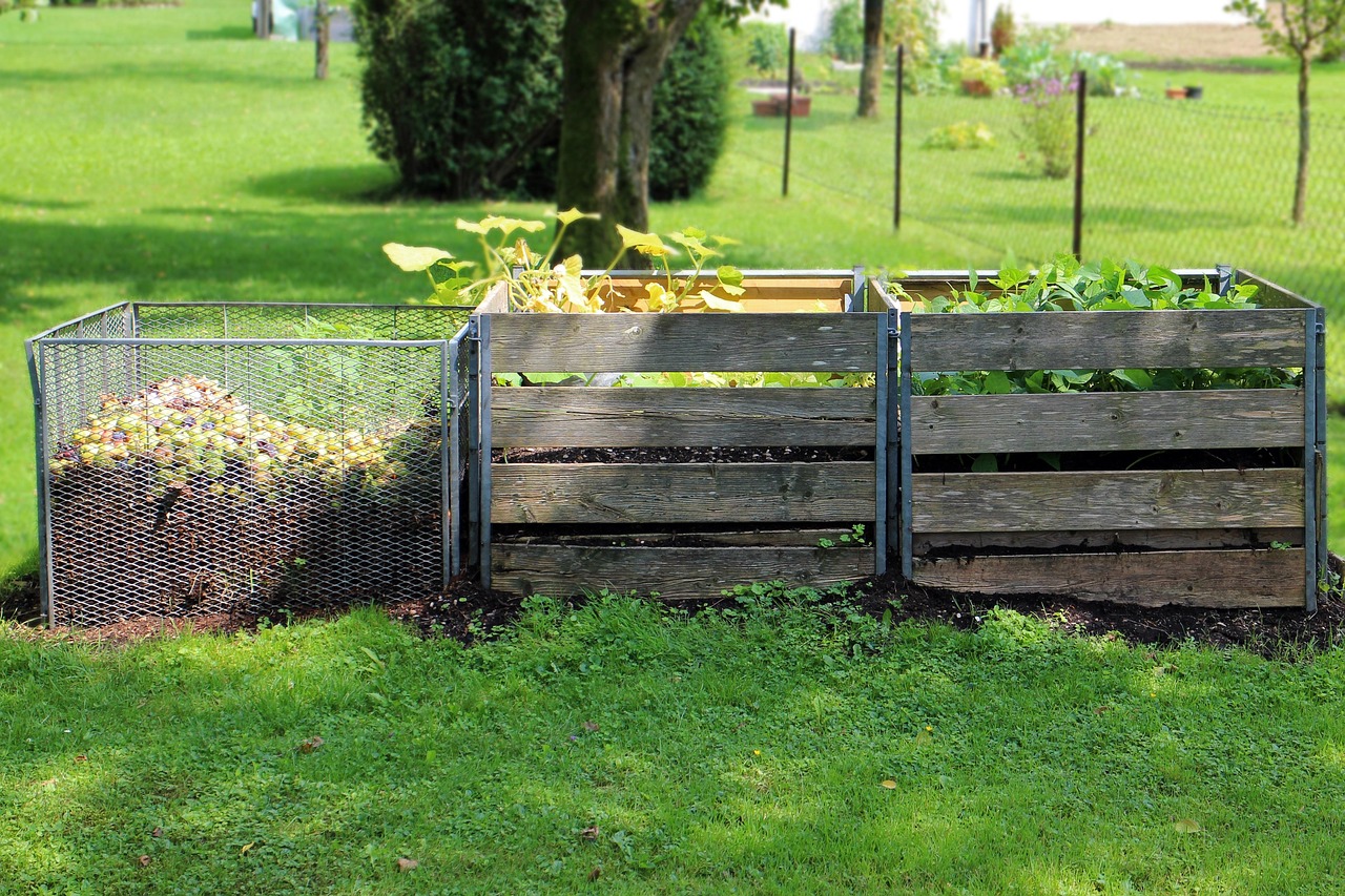 A Simple Guide to Composting for Small Gardens and Balconies